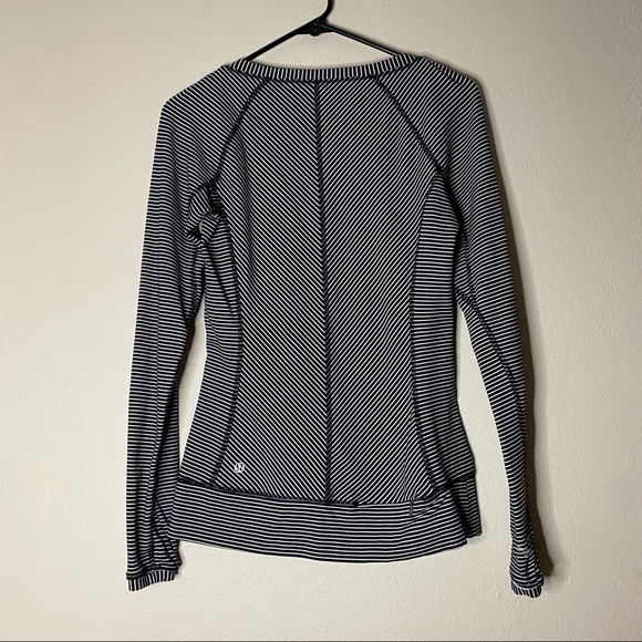 LULULEMON black and white striped Race Your Pace long sleeve tee 4 - Picture 6 of 11